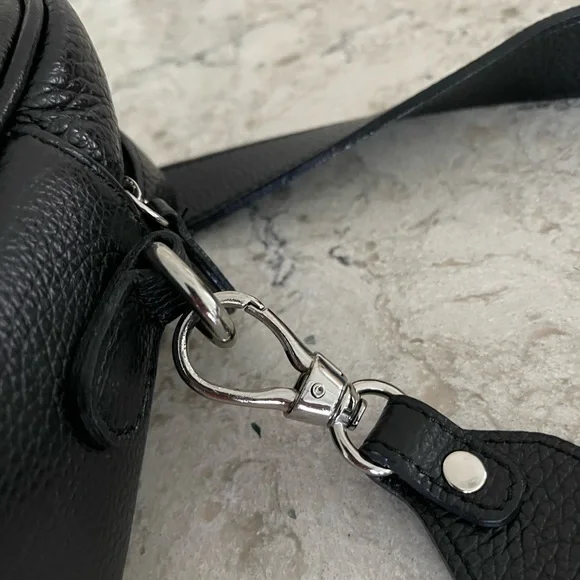 COPY - Beautiful Valentino bag! Excellent condition! You can’t miss out on this… - Picture 6 of 9